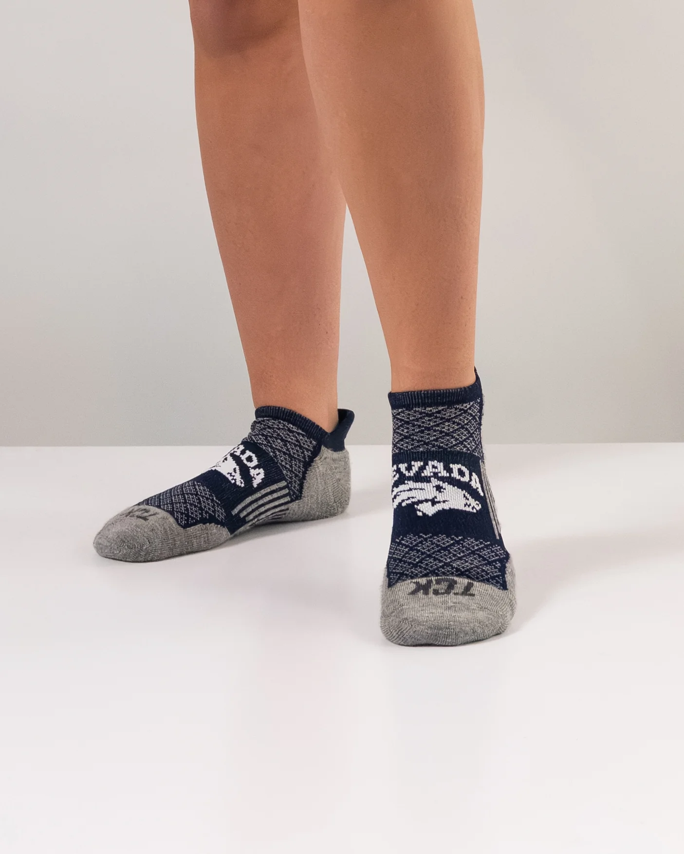 Nevada Wolfpack No Show Tour Socks - Image 4