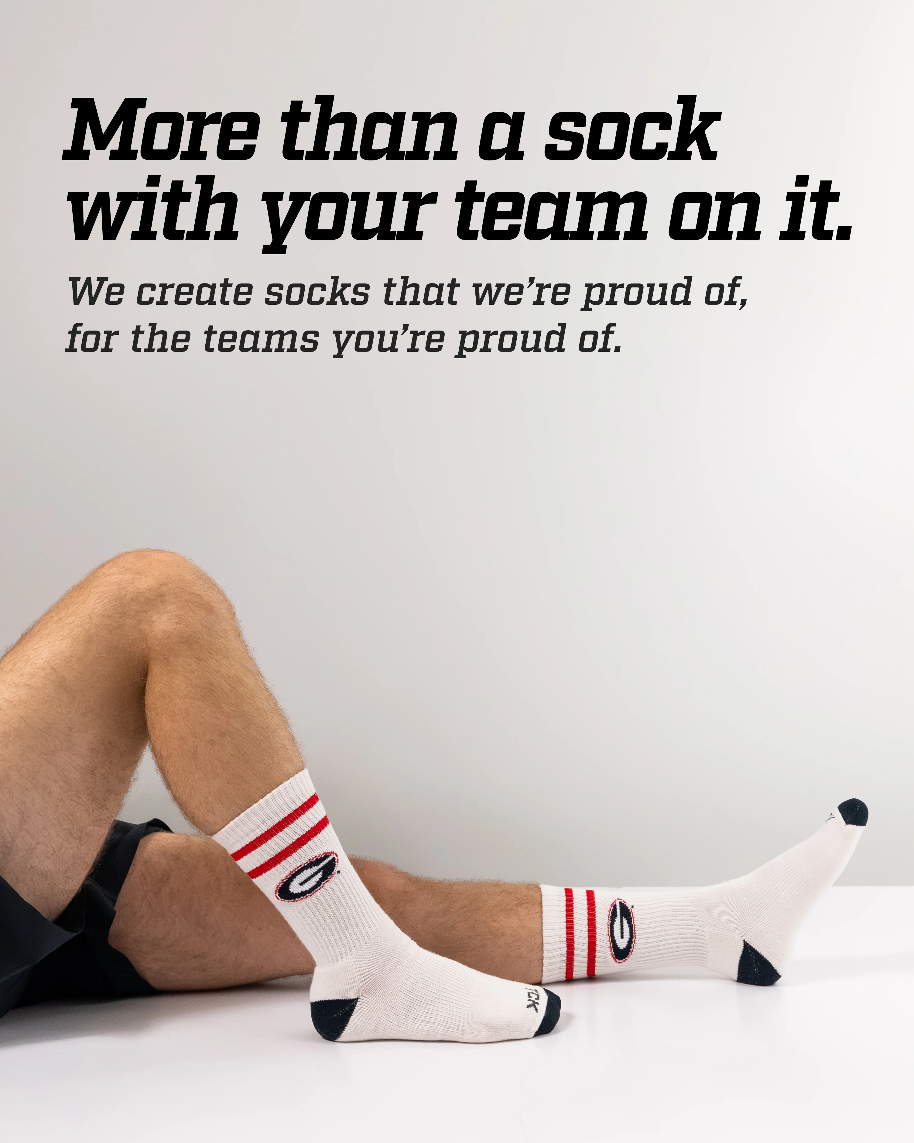 Vintage Georgia Bulldogs Socks NCAA Socks For Men and Womens Soft Cotton Sock - Image 4