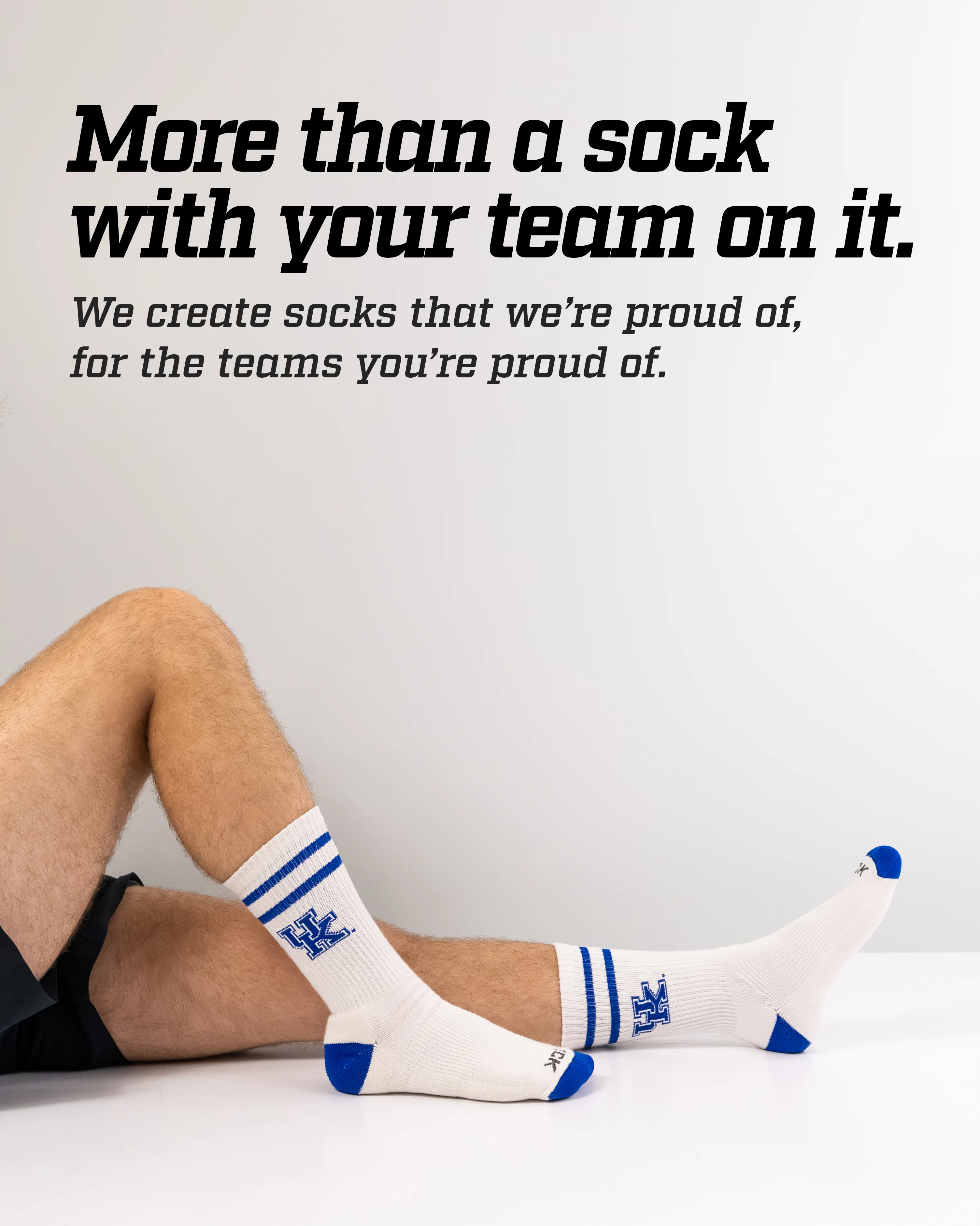 Vintage Kentucky Wildcats Socks NCAA Socks For Men and Womens Soft Cotton Sock - Image 4