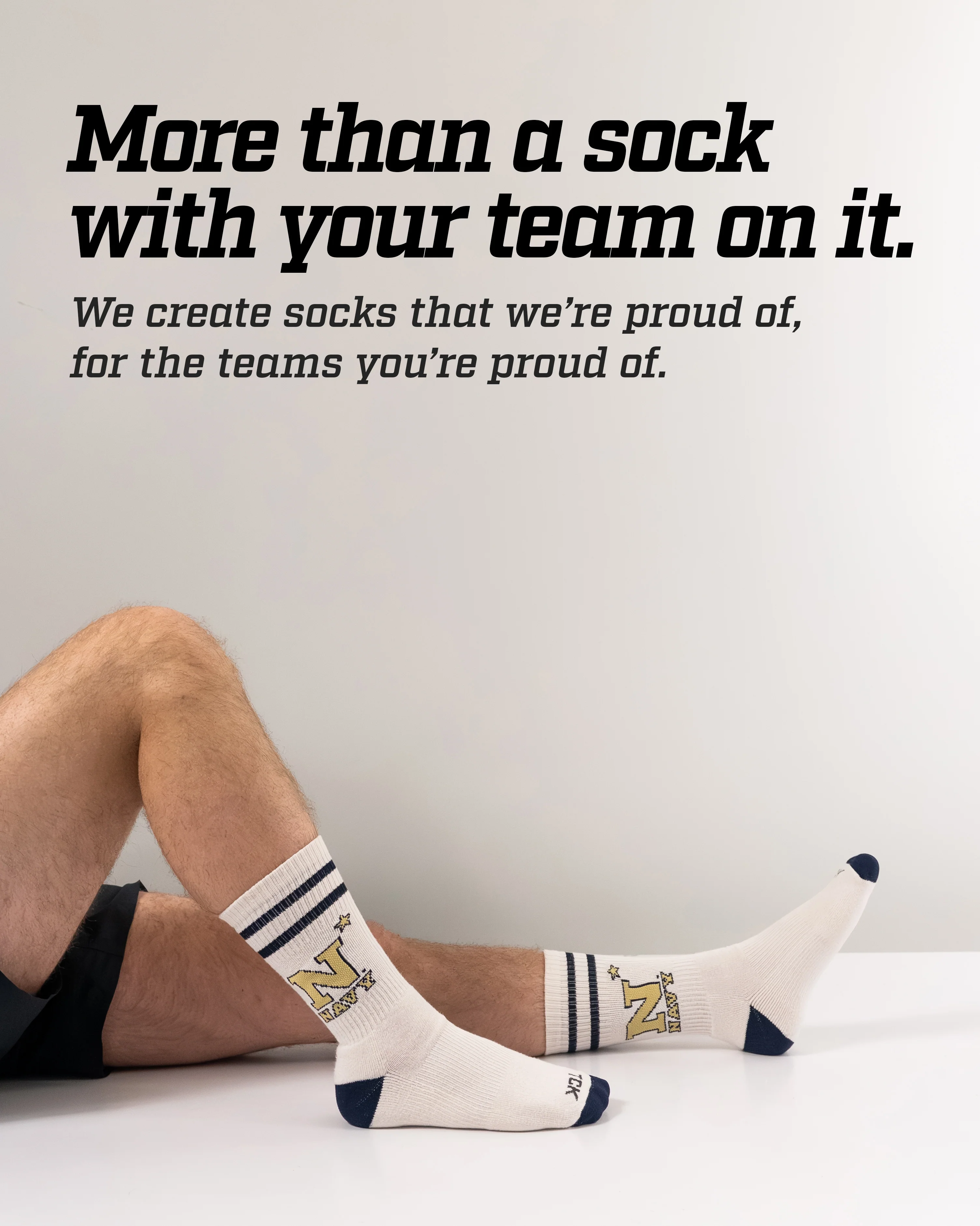 Vintage Navy Midshipmen NCAA Socks For Men and Womens Soft Cotton Sock - Image 4