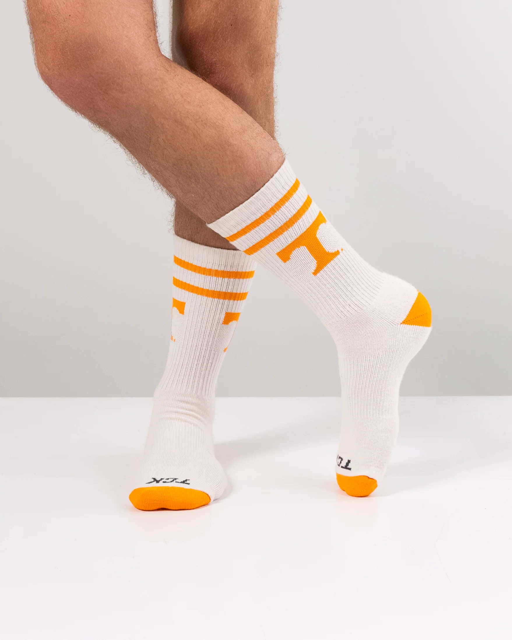 Vintage Tennessee Volunteers Socks NCAA Socks For Men and Womens Soft Cotton Sock - Image 3