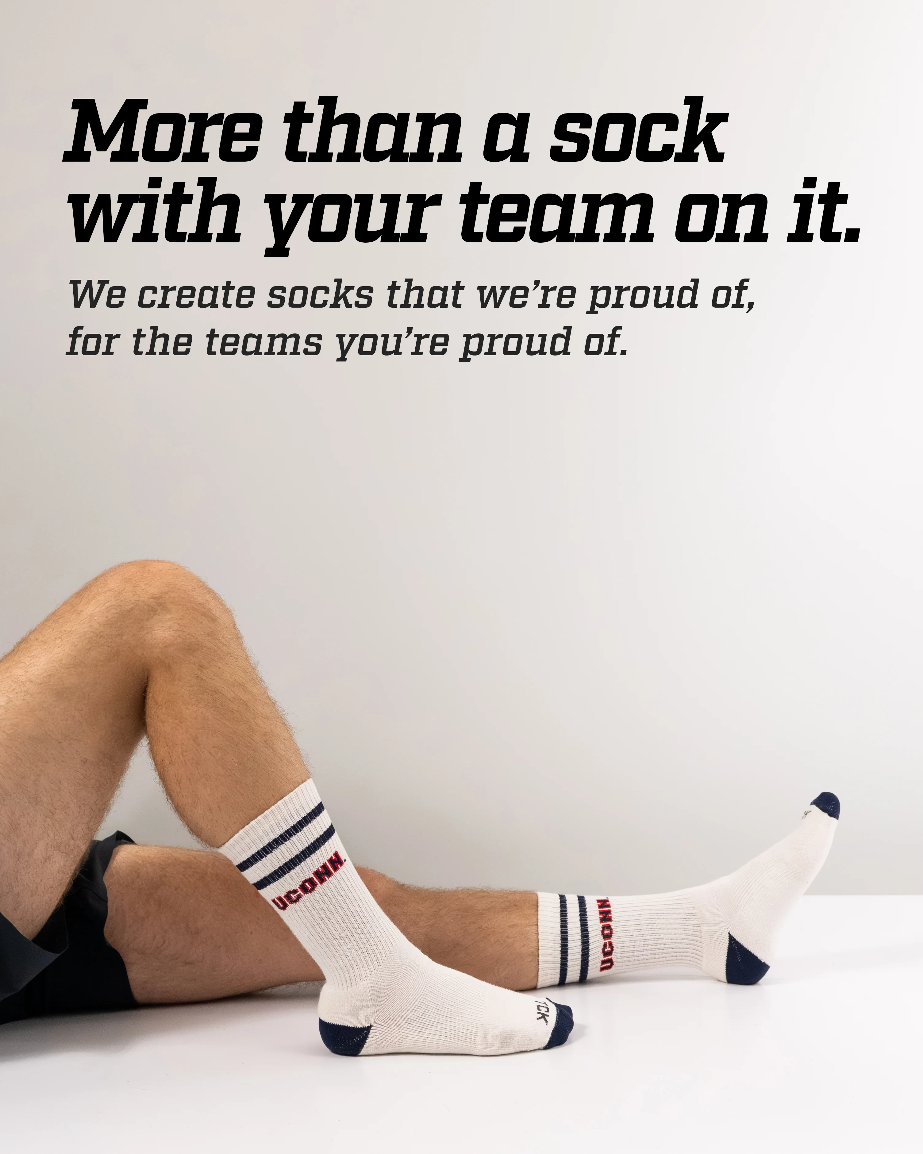 Vintage UConn Huskies Socks NCAA Socks For Men and Womens Soft Cotton Sock - Image 4